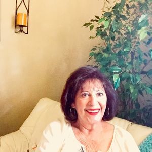 Meet your Posher, Gina